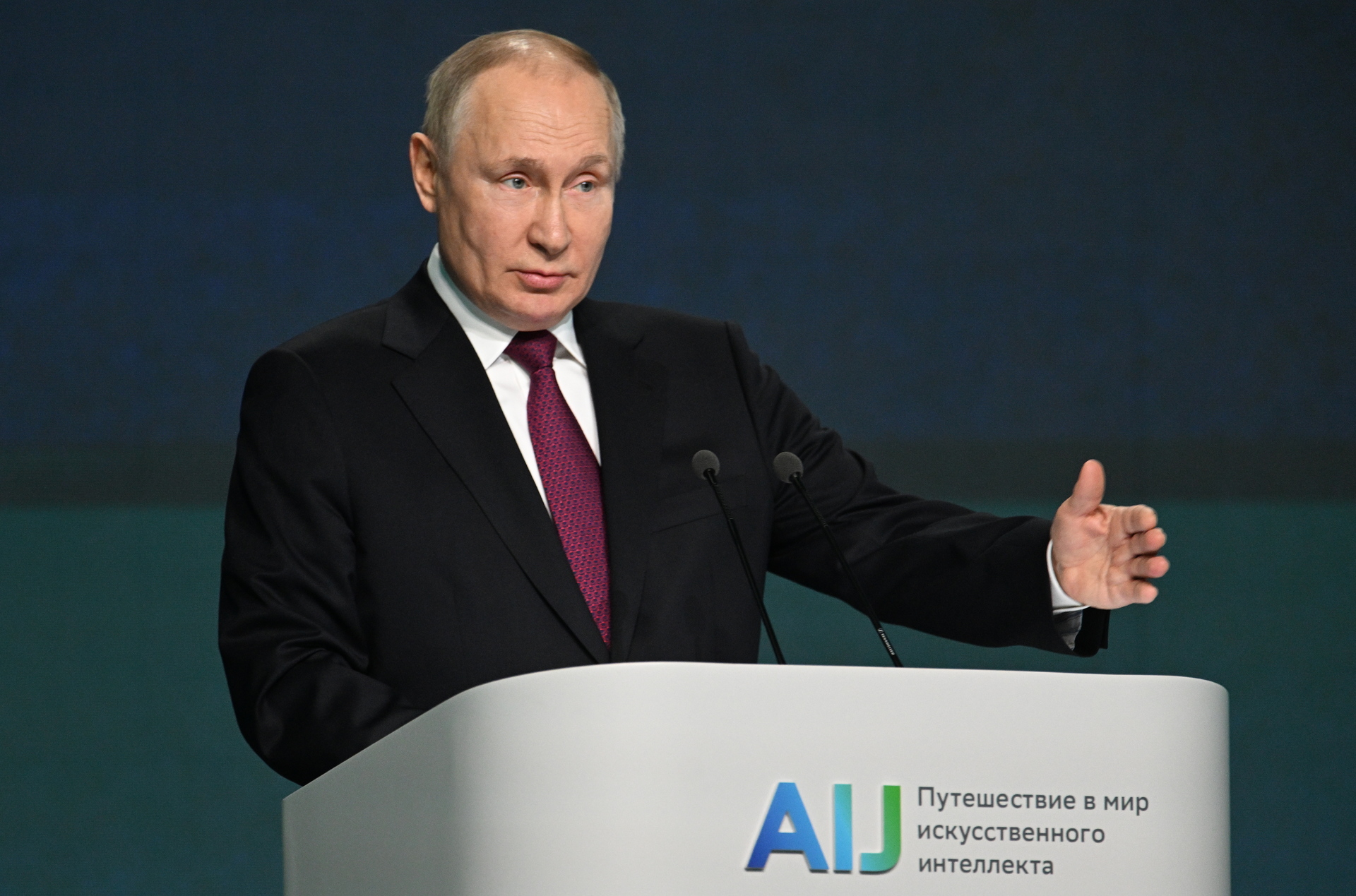 Habrá graves consecuencias si se pone un tope al precio del petróleo: Vladimir Putin