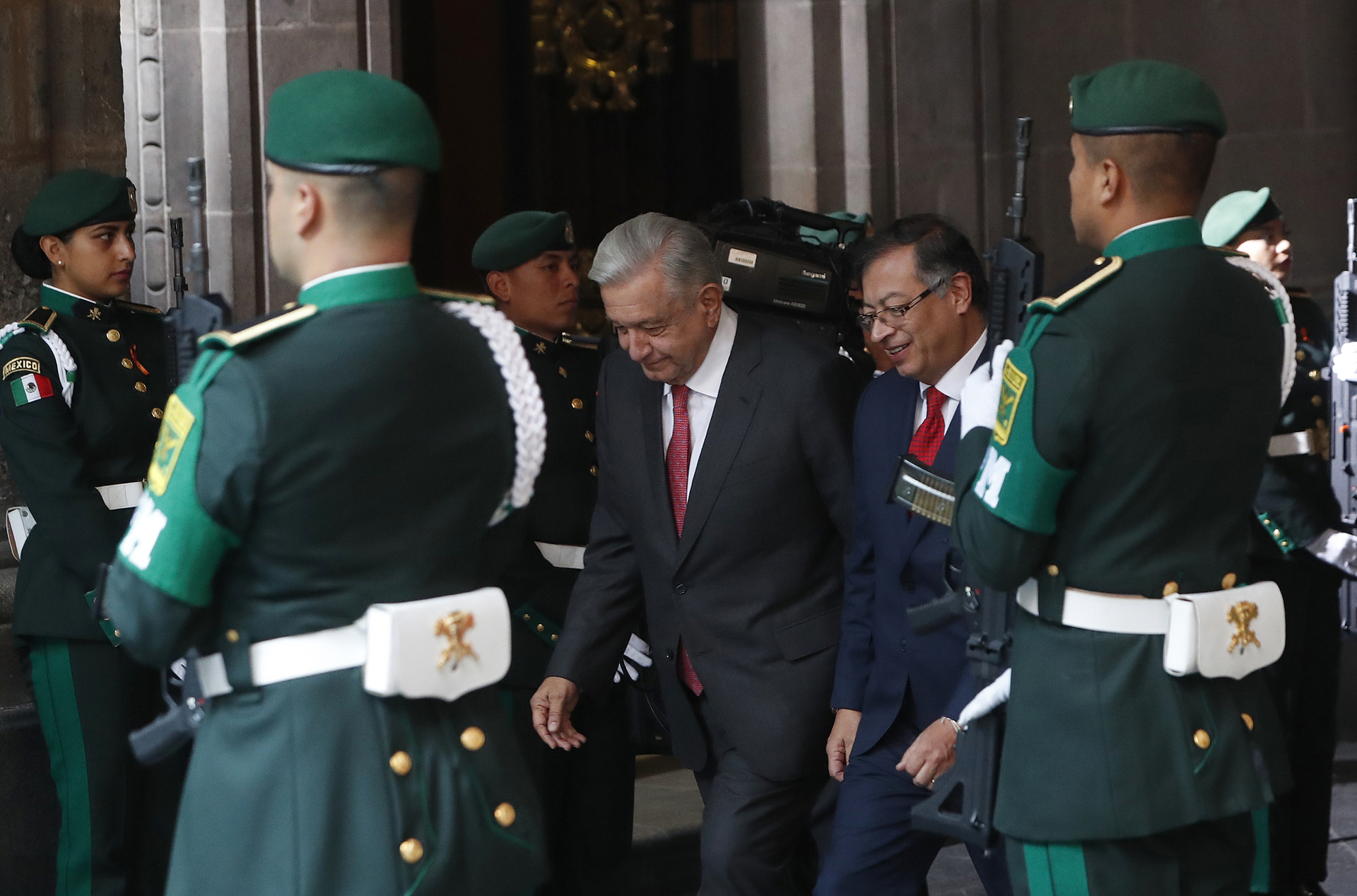 AMLO recibe en Palacio Nacional a Gustavo Petro, presidente de Colombia