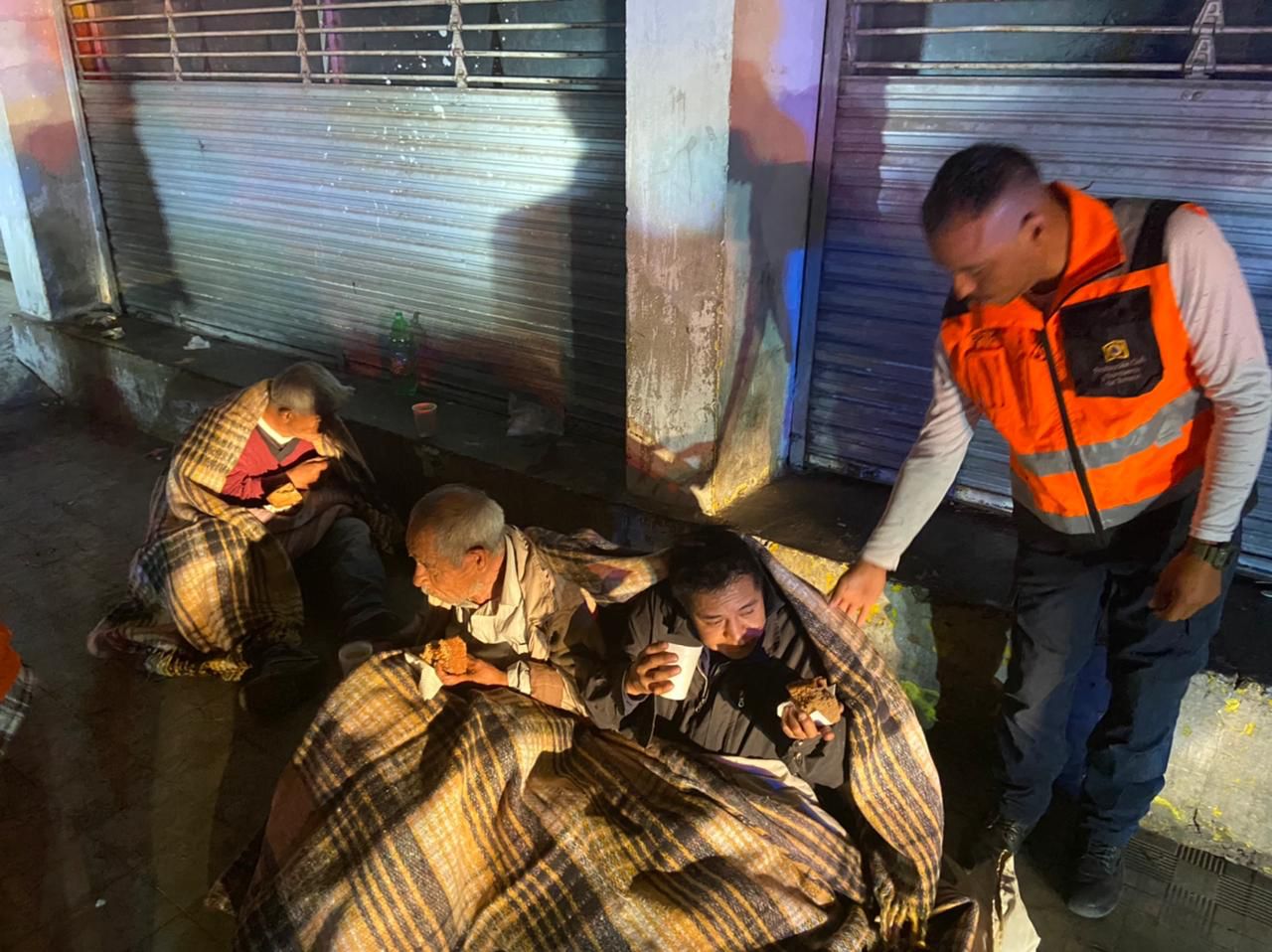 Resguardan a diez personas en albergue municipal de Torreón ante bajas temperaturas