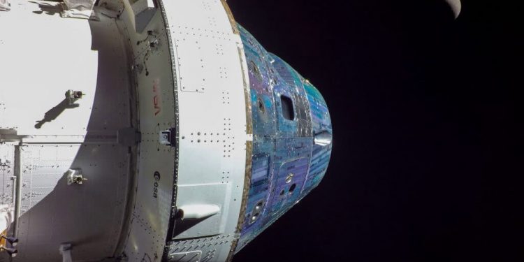 La Orión rompe récord de Apolo 13 y se ubica a más de 400.000 km de la Tierra