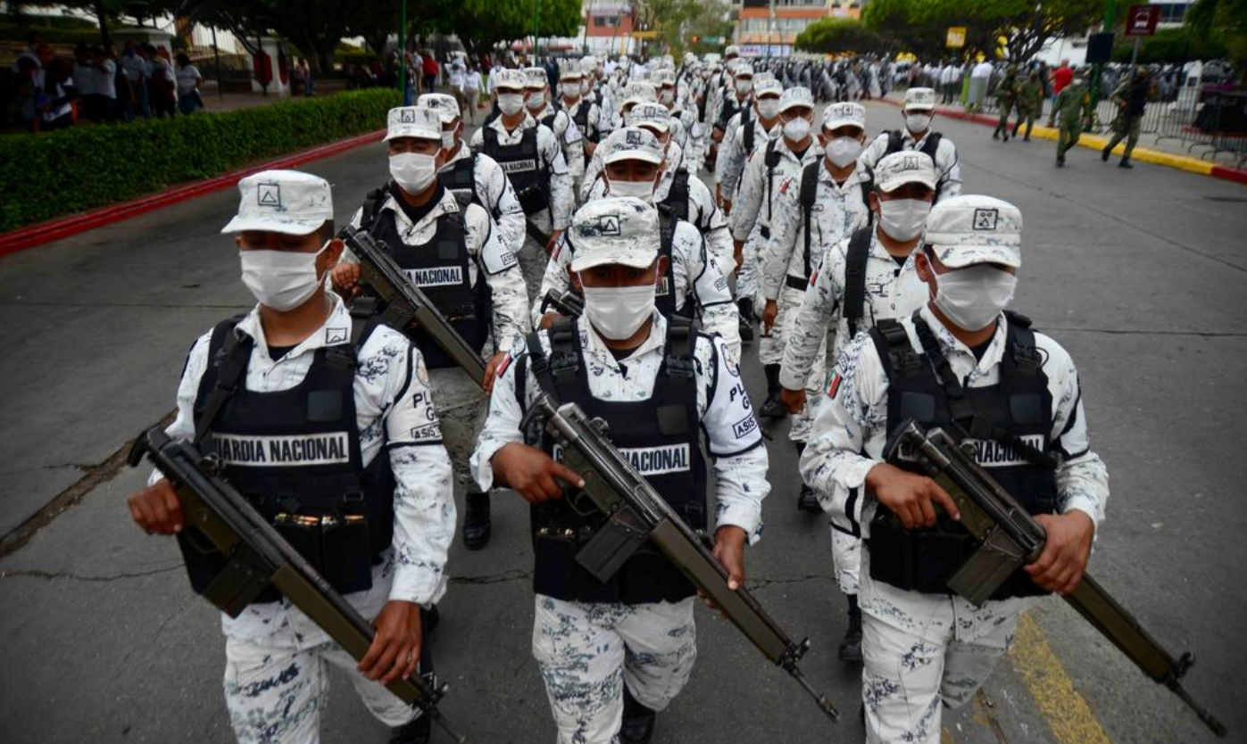 'Sin excusa ni pretexto'; ordenan a la Guardia Nacional a asistir a marcha de AMLO vestidos de civiles