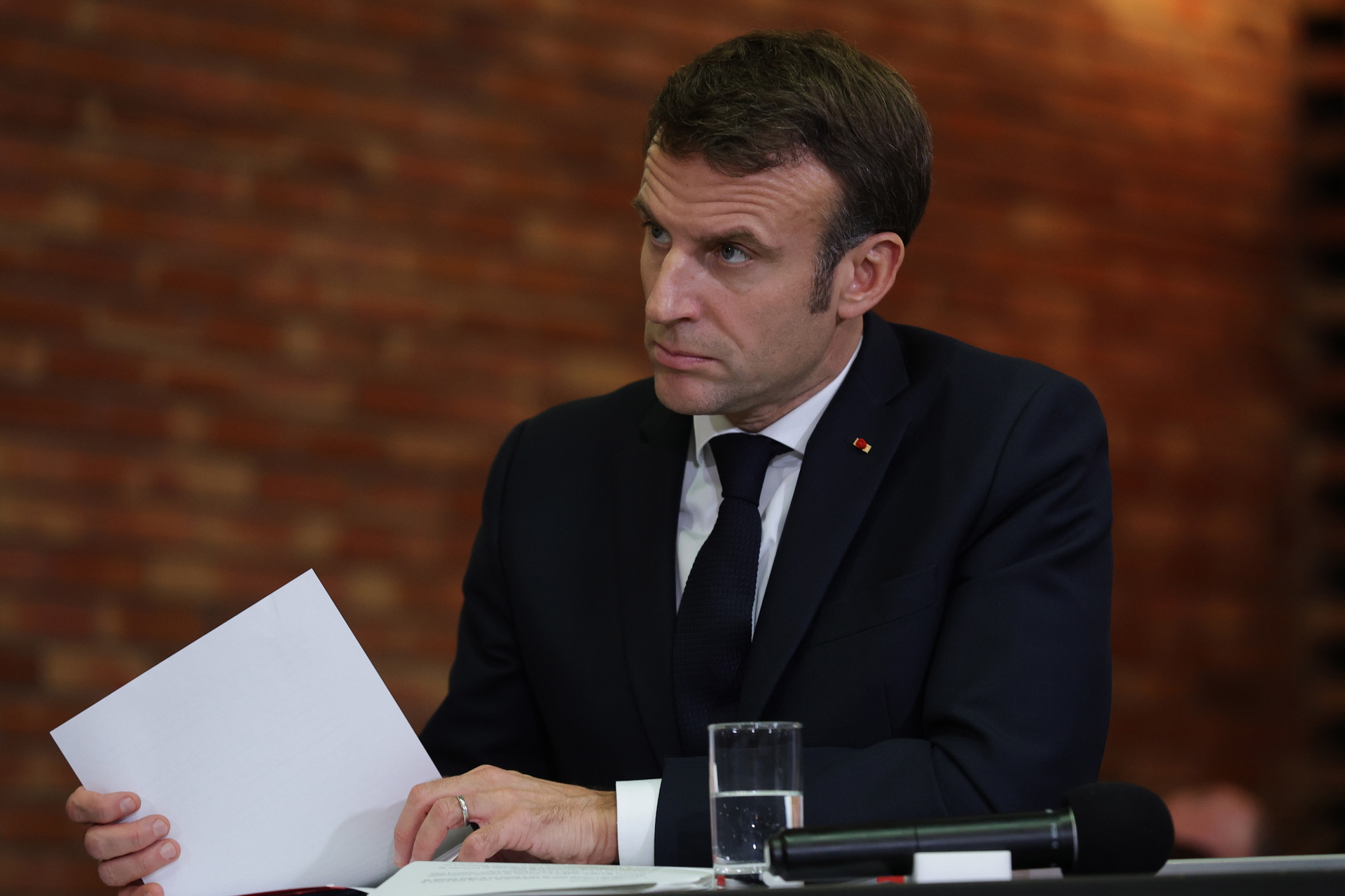 Emmanuel Macron muestra su apoyo al primer ministro de Iraq en su lucha contra el terrorismo