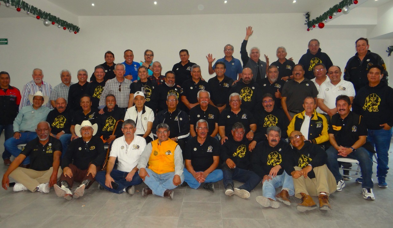 Equipo de futbol del Tec Laguna lleva a cabo la tradicional reunión de la Hermandad Gatos Negros