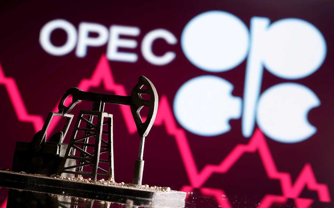 OPEP opta por mantener recorte de crudo en víspera del embargo europeo a Rusia