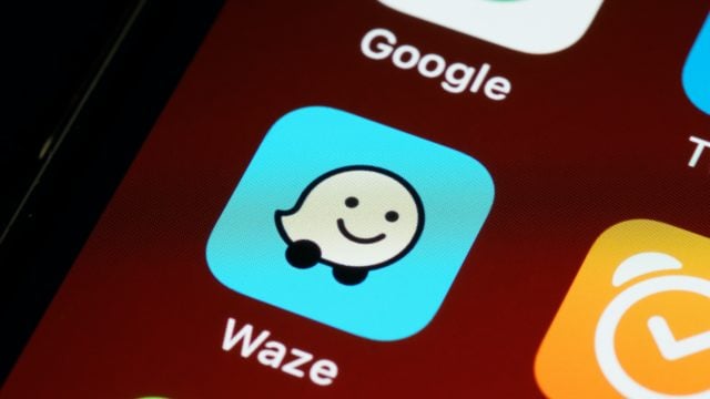Alphabet fusiona los equipos de trabajo de Google Maps y Waze sin despidos