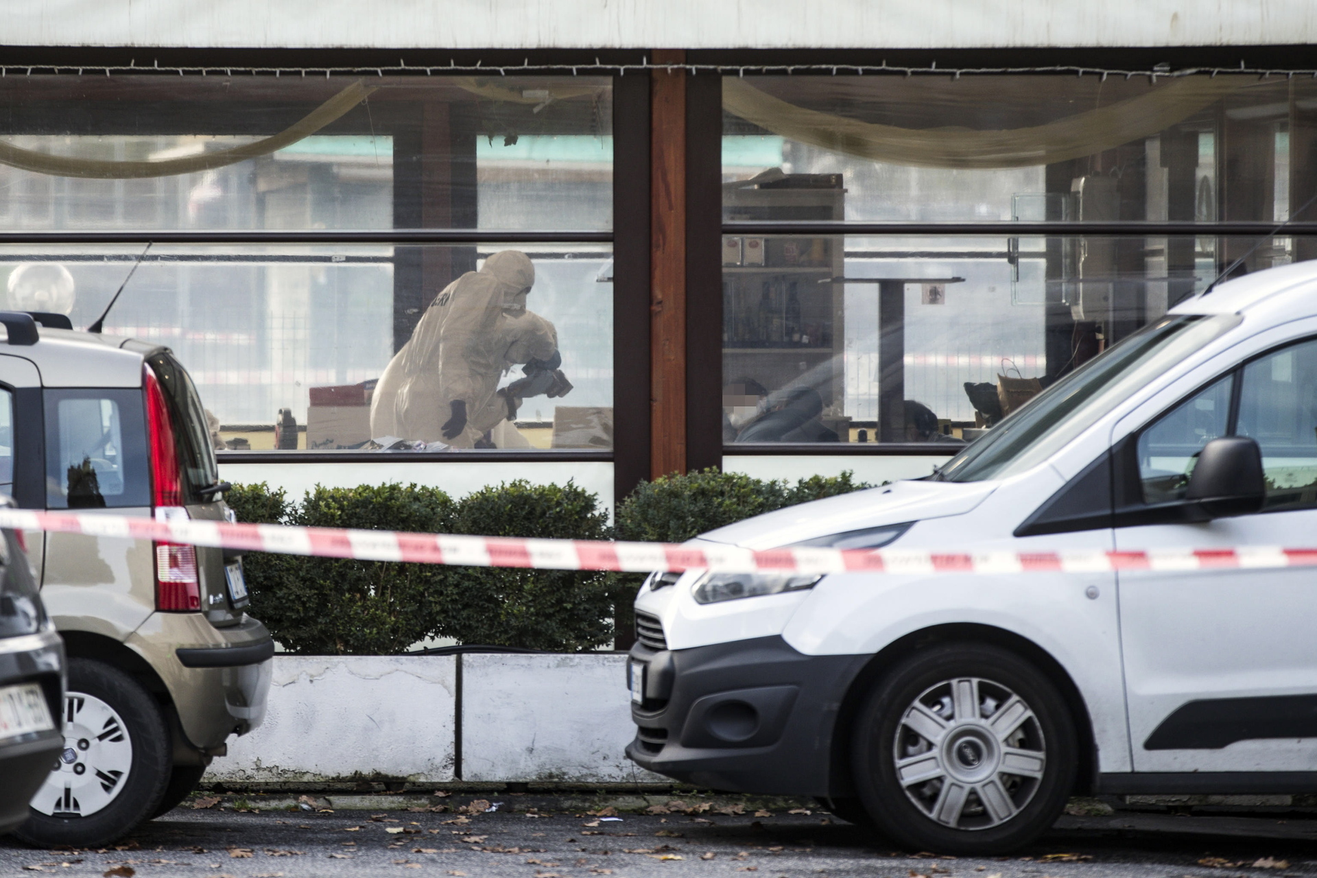 Tiroteo en reunión de condominio en Roma deja al menos tres muertos y tres heridos