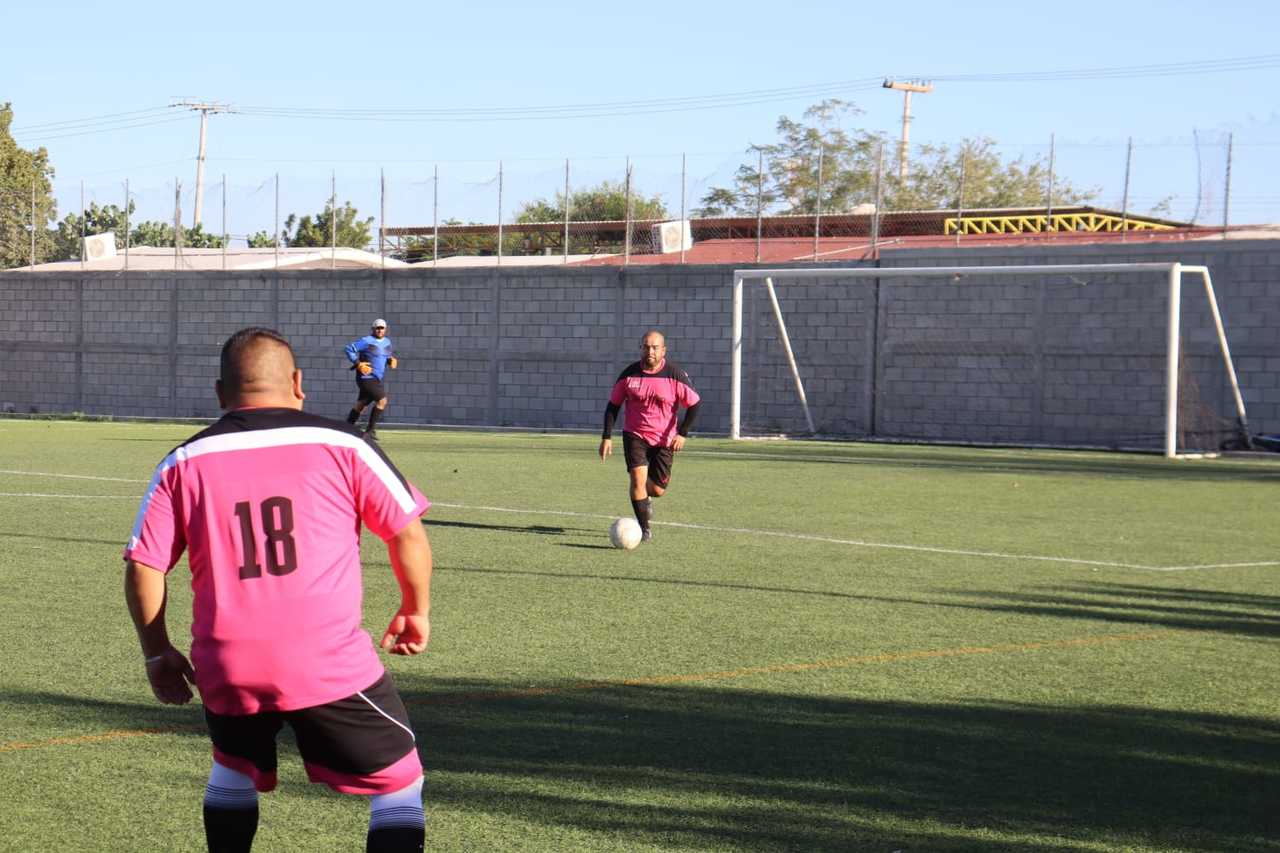 Reinaugurarán cancha de futbol en Unidad Deportiva de San Pedro