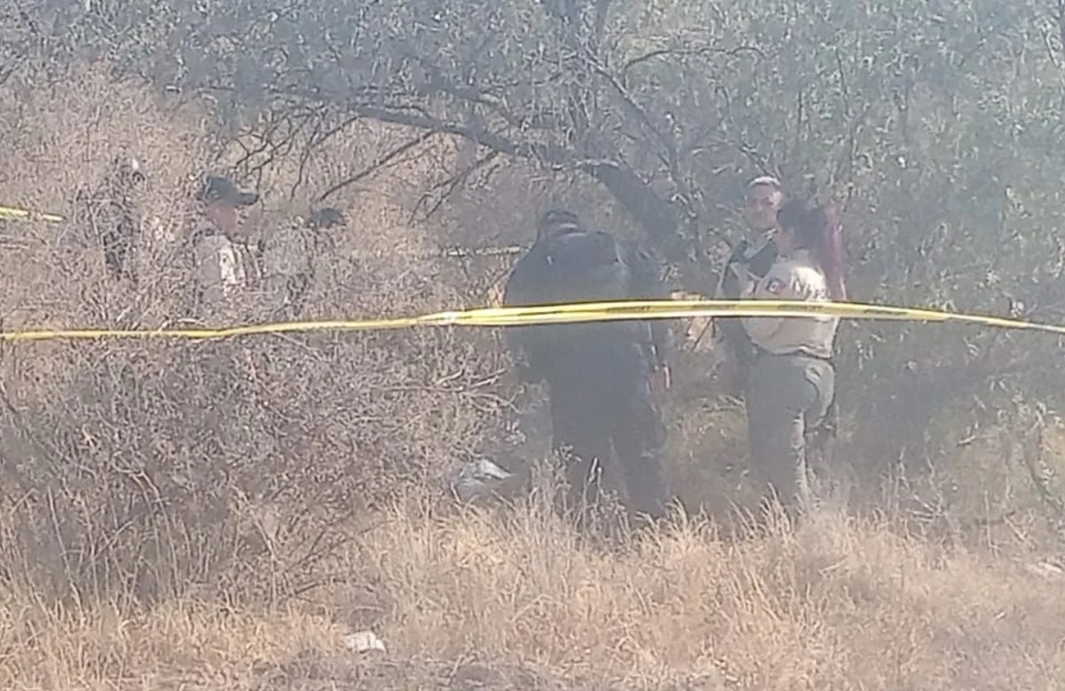 Localizan cuerpo decapitado de una mujer en Tecámac