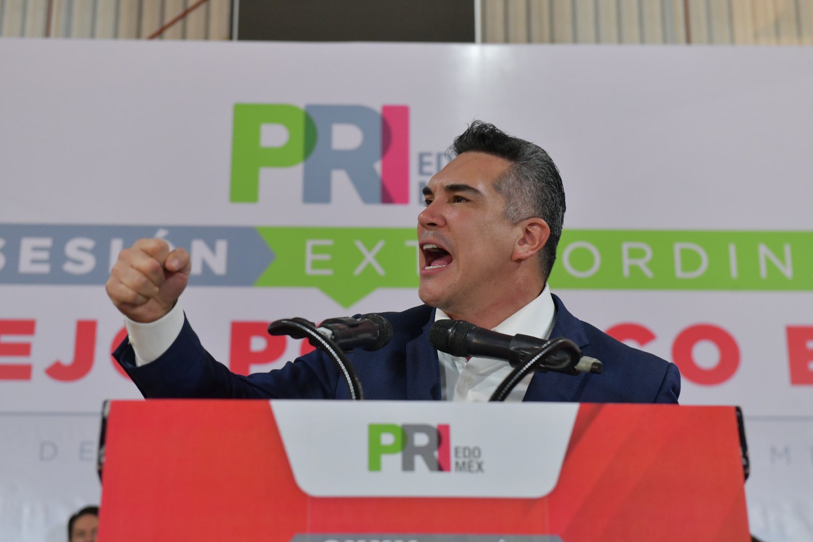 PRI avala estatuto que extiende mandato de Alejandro Moreno