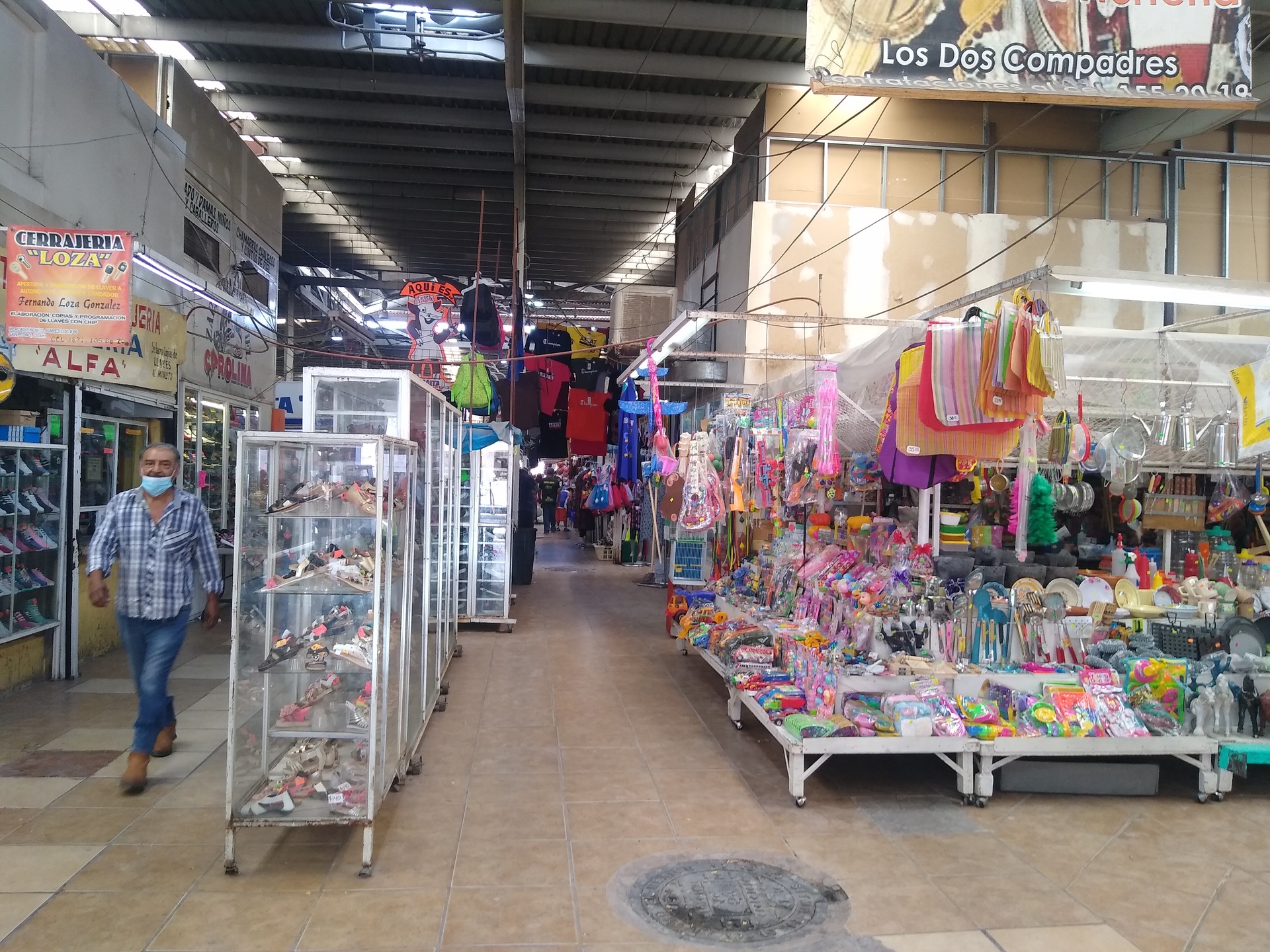 Diciembre atípico en ventas para algunos comerciantes del mercado en San Pedro