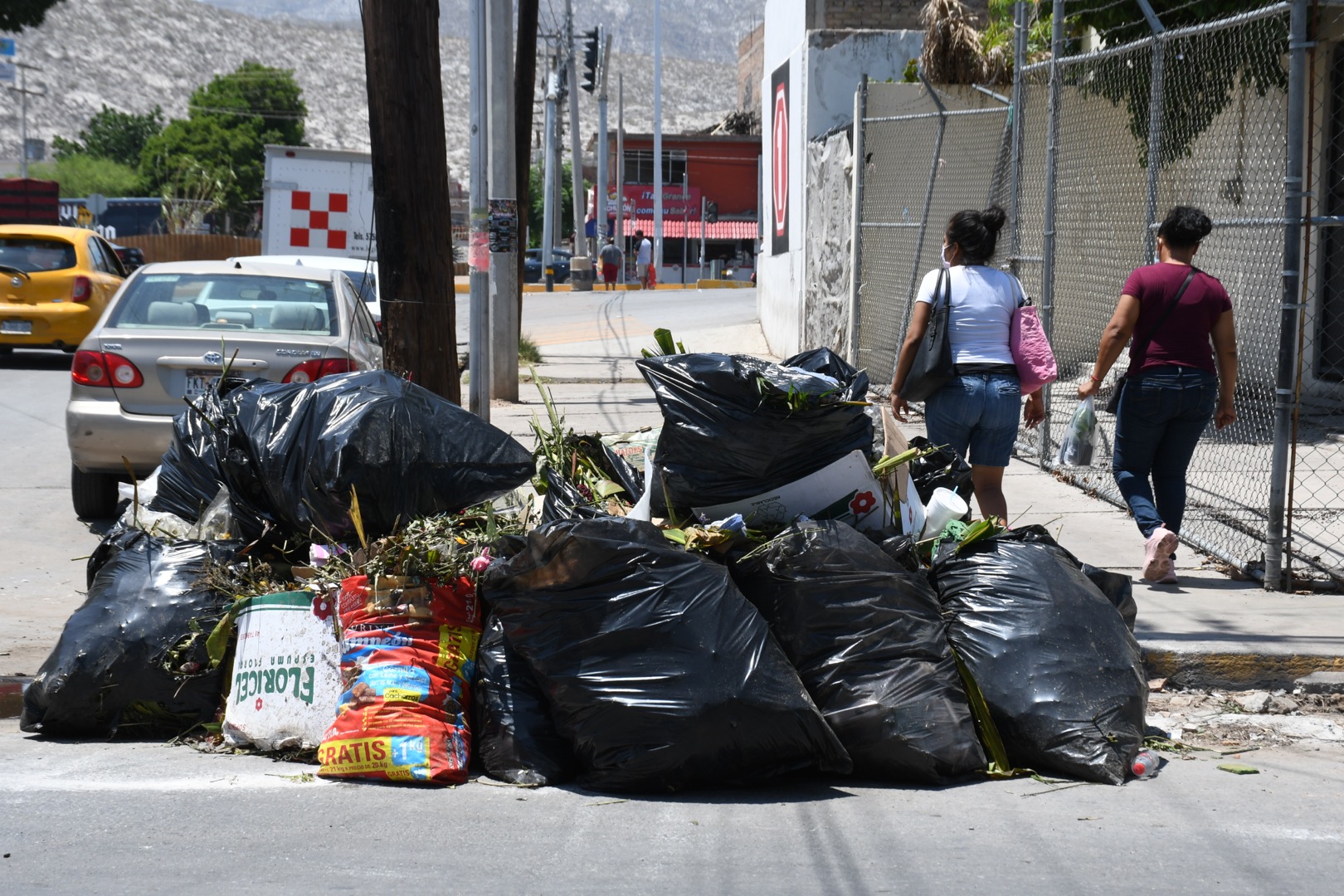 Crece tonelaje de basura en Torreón por regalos navideños