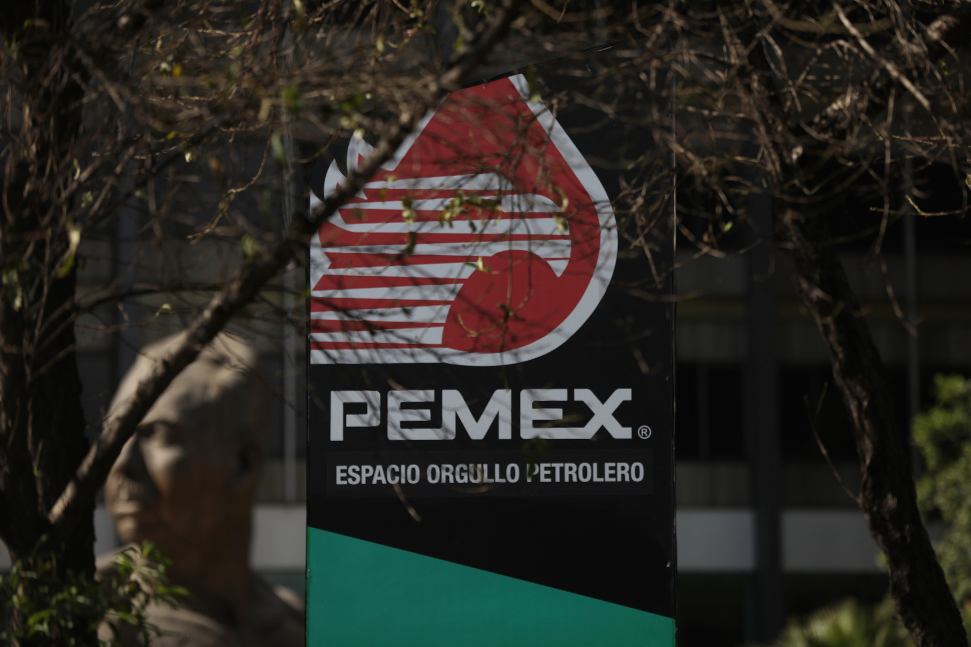 Ingresos de Pemex se incrementan 74% de enero a noviembre