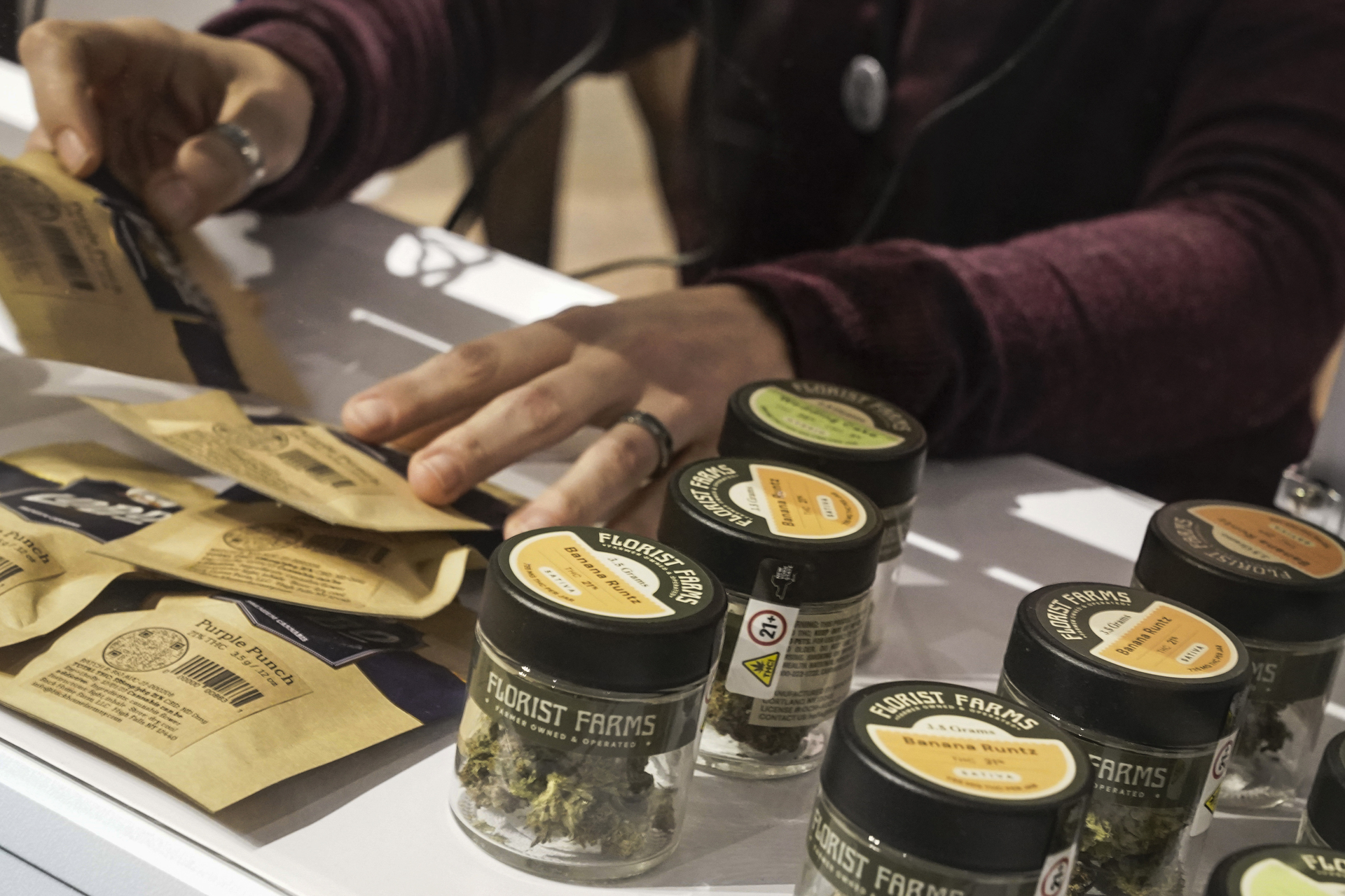 Abre sus puertas la primera tienda legal de marihuana en Nueva York