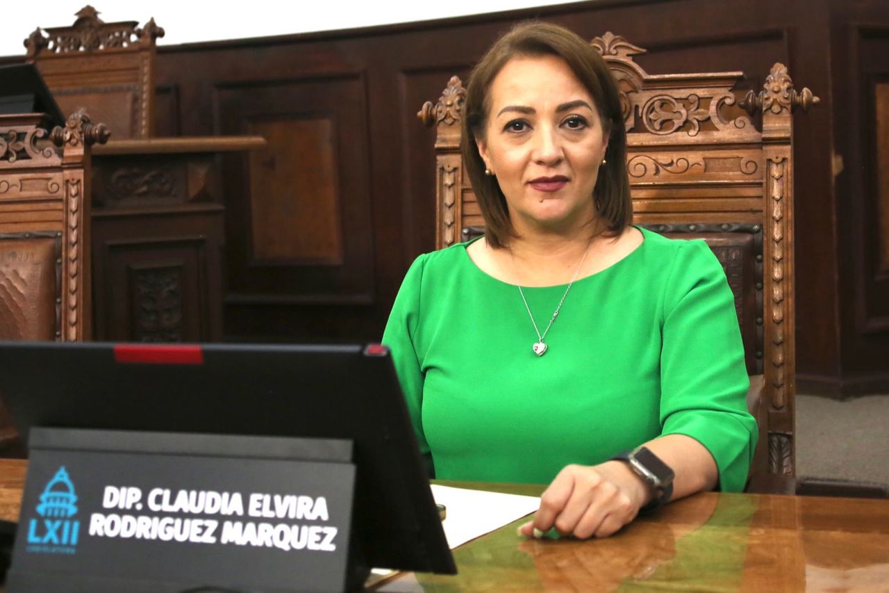 La diputada busca participar en las elecciones que se realizarán este año en Coahuila.
