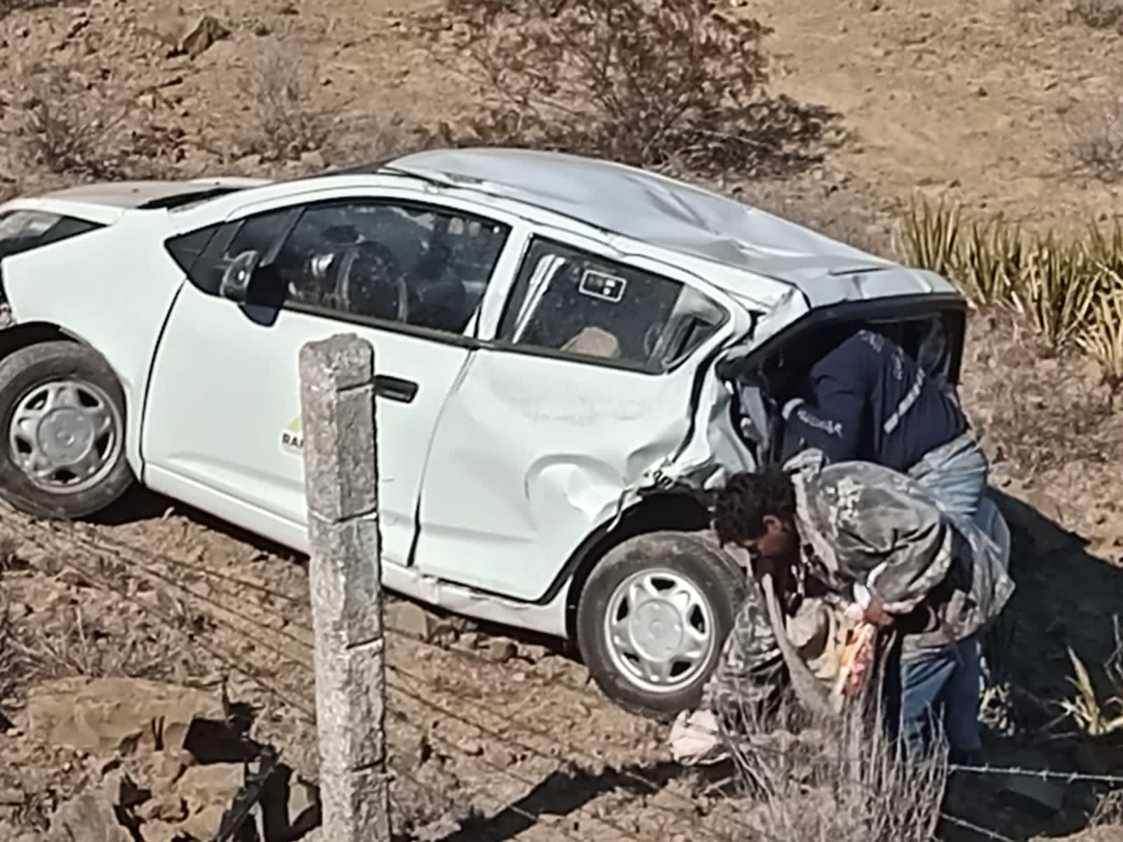 Conductor dormita al volante y provoca volcadura en Ramos Arizpe