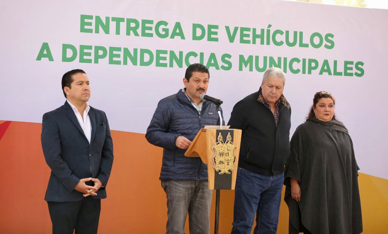 El gobierno de Saltillo entregó cinco unidades automotrices a diversas áreas del gobierno municipal, con inversión de 6 mdp.