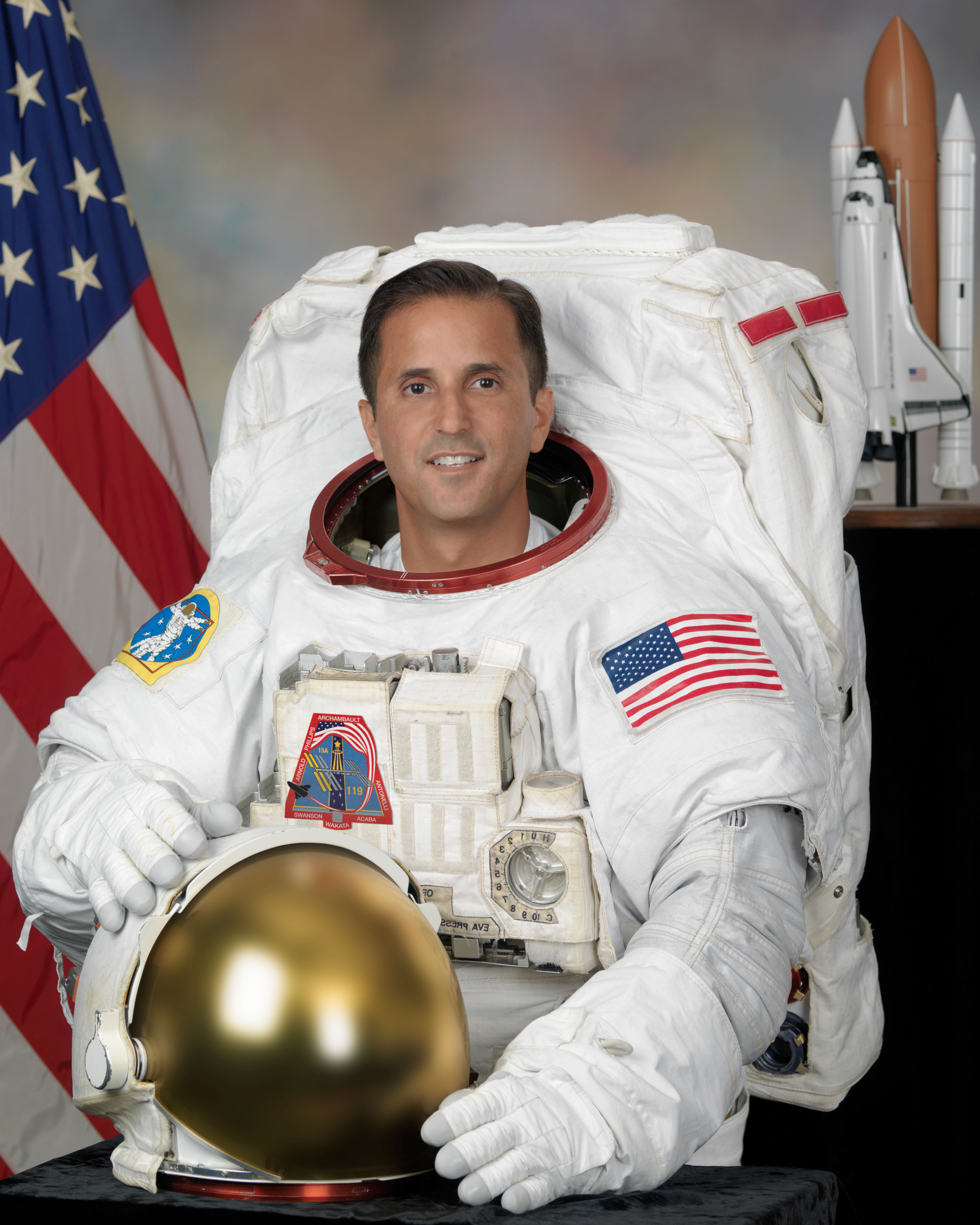 La NASA anunció el nombramiento de Joseph Acabá como jefe de la Oficina de Astronautas del Centro Espacial Johnson en Houston (Texas). (EFE)