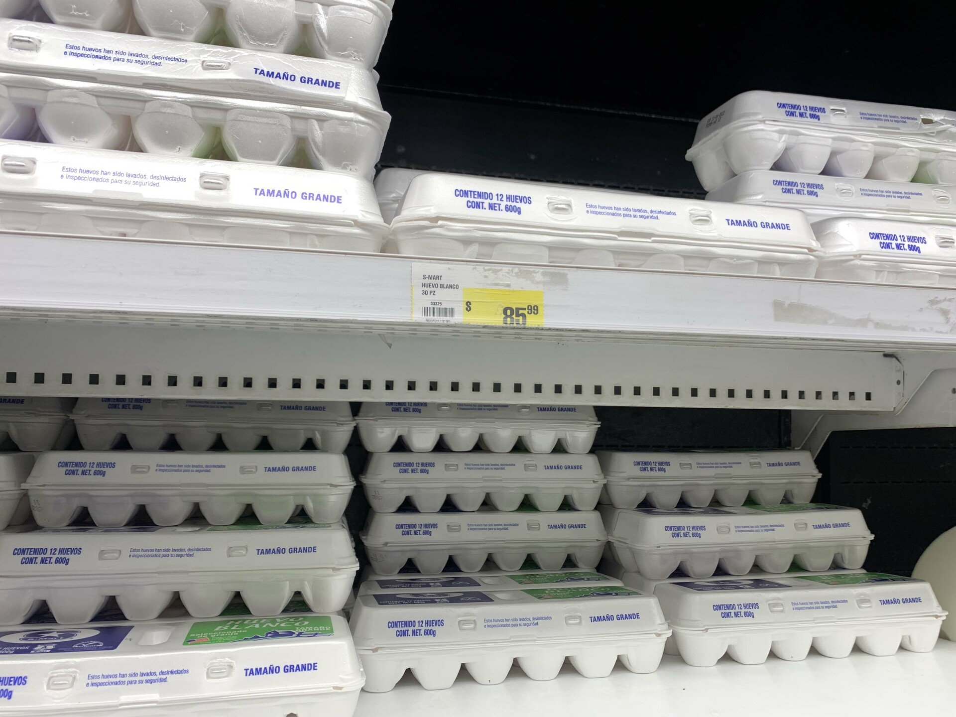Anaya expuso que de enero del 2014 a febrero del 2023 los precios al consumidor de huevo blanco crecieron 33.5% y los de rojo 42.1%. (ARCHIVO)
