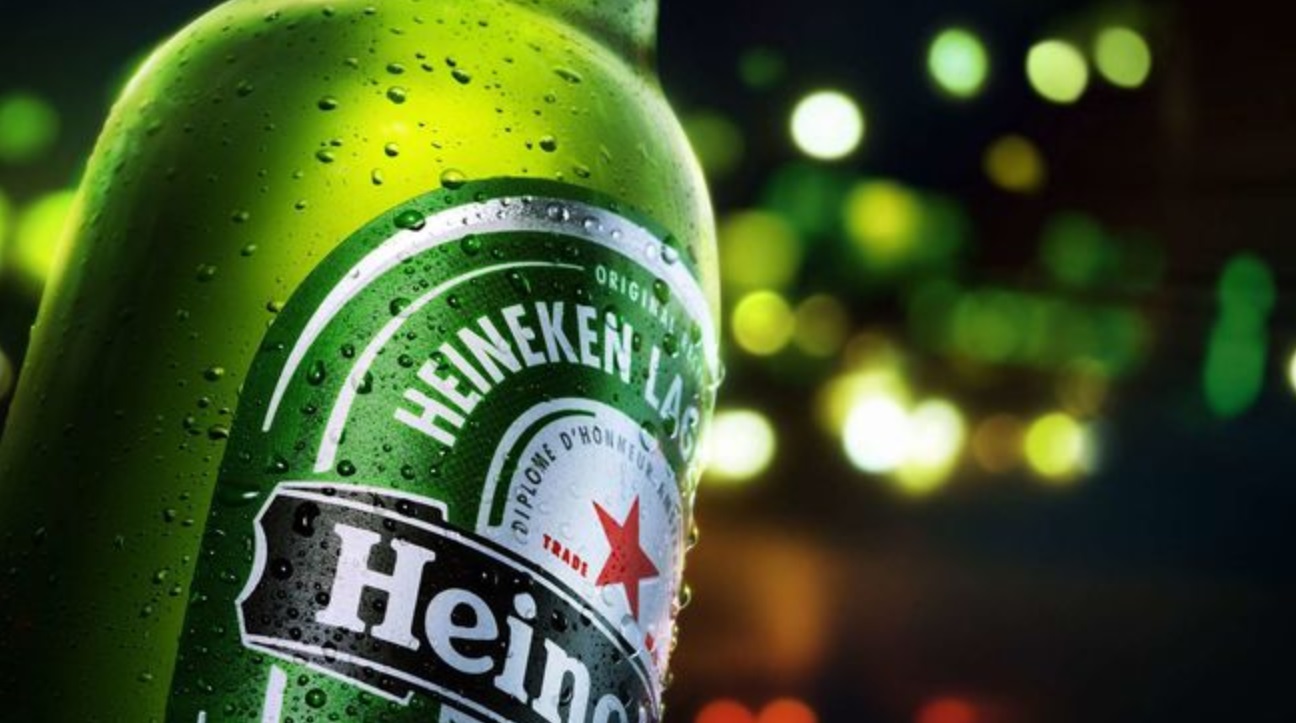 Heineken incluso introdujo refrescos no alcohólicos en el mercado ruso después de la retirada de los productos de Coca Cola y Pepsi. (ESPECIAL)