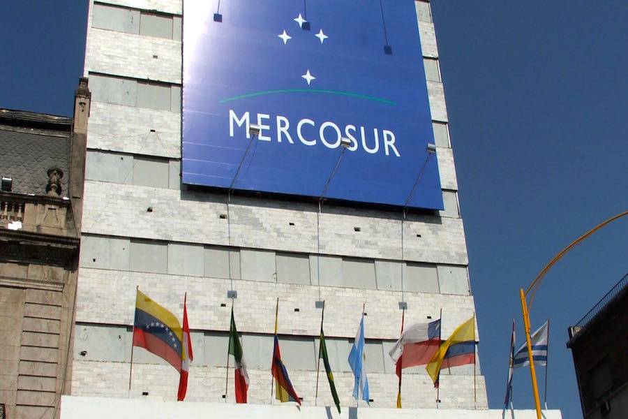 El presidente francés aseguró que lleva años luchando para que el acuerdo con Mercosur. (ESPECIAL)