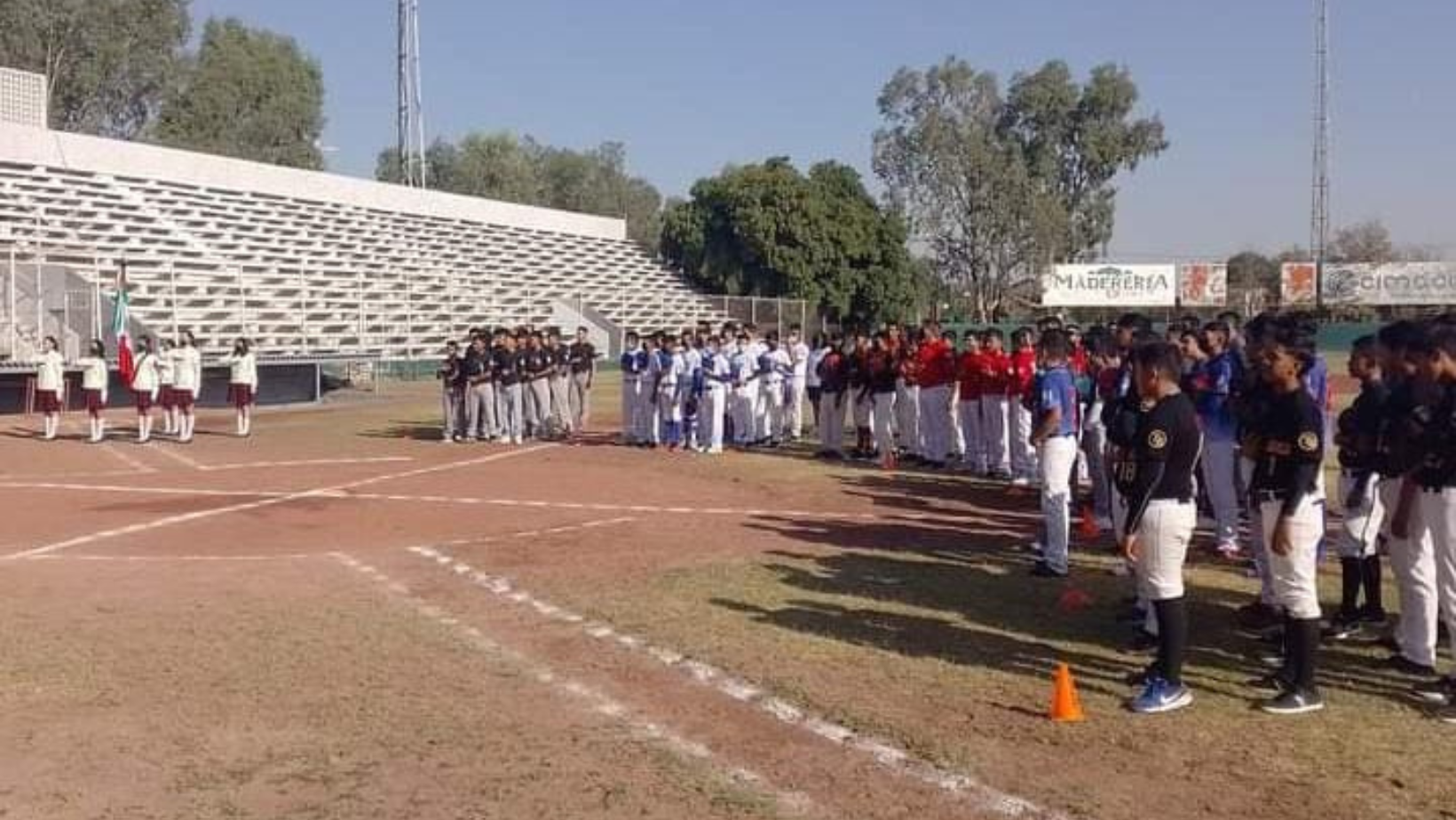 Preparan Ceremonia Inaugural En Liga Regional De Beisbol De La Laguna