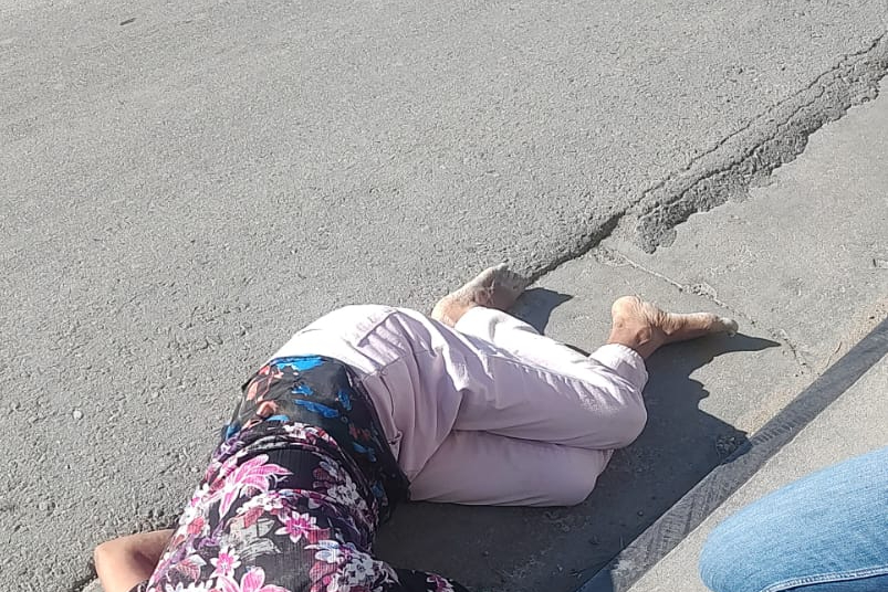 Mujer es arrollada en Torreón; responsable huyó