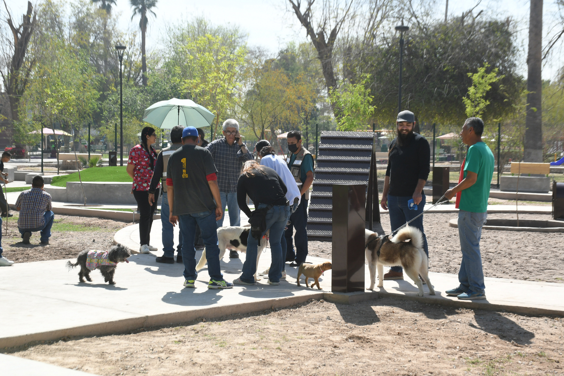 Para el parque canino fue necesaria una inversión de 1.4 millones de pesos. (Foto: FERNANDO COMPEÁN / EL SIGLO DE TORREÓN)