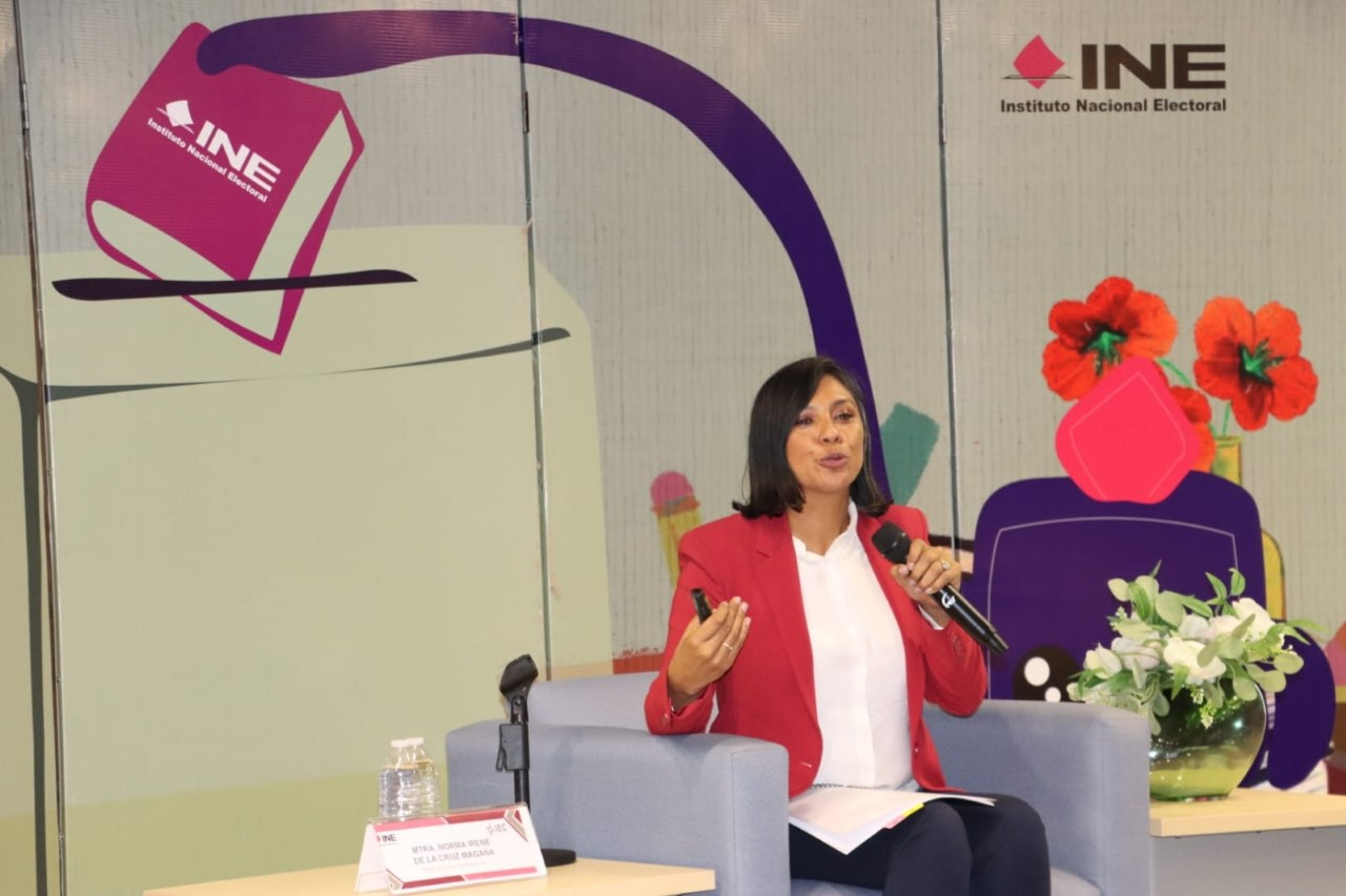 Imparten Charla Sobre El Fenómeno De La Violencia Política Contra Las Imparten Charla Sobre El Fenómeno De La Violencia Política Contra Las