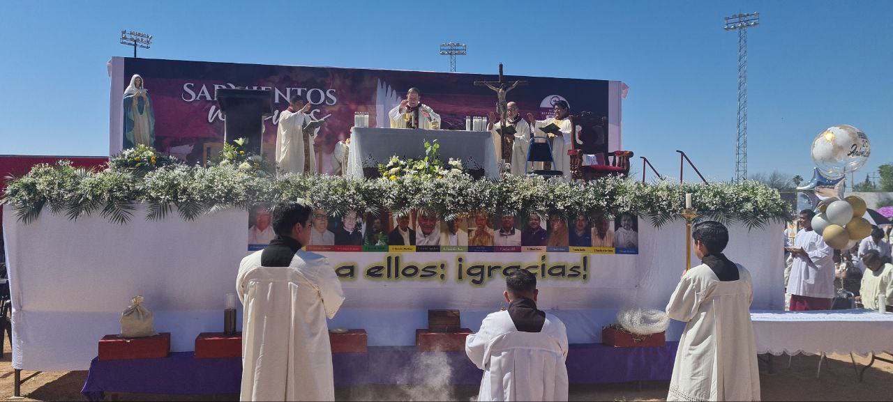 La celebración de estos 20 años se realizó con una misa y una asamblea. (Foto: RENÉ ARELLANO / EL SIGLO COAHUILA)