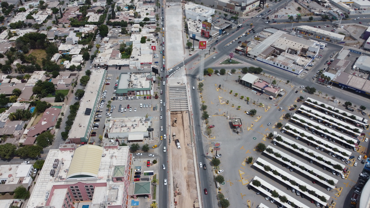 En 15 días máximo se espera la apertura de la losa en Cuauhtémoc, en las obras del Sistema Vial Cuatro Caminos. (VERÓNICA RIVERA)