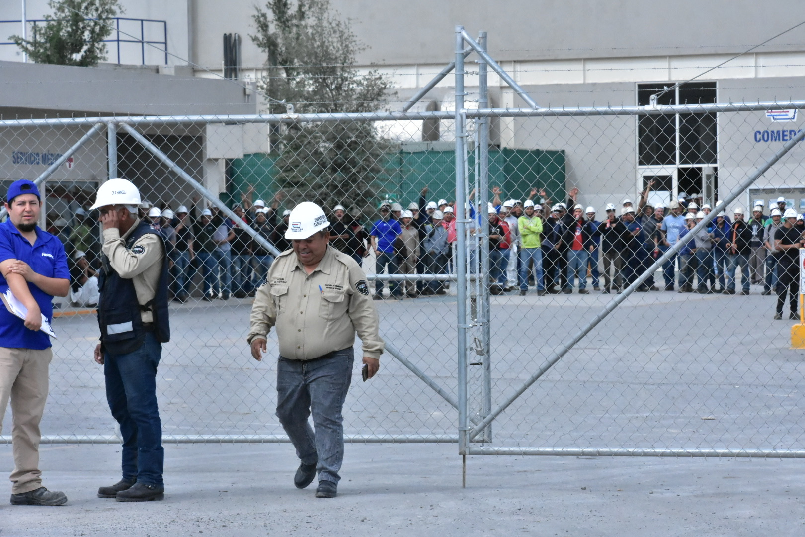 La industria que aglutina a unos mil 200 trabajadores suspendió la producción. (Foto: SERGIO A. RODRÍGUEZ / EL SIGLO COAHUILA)