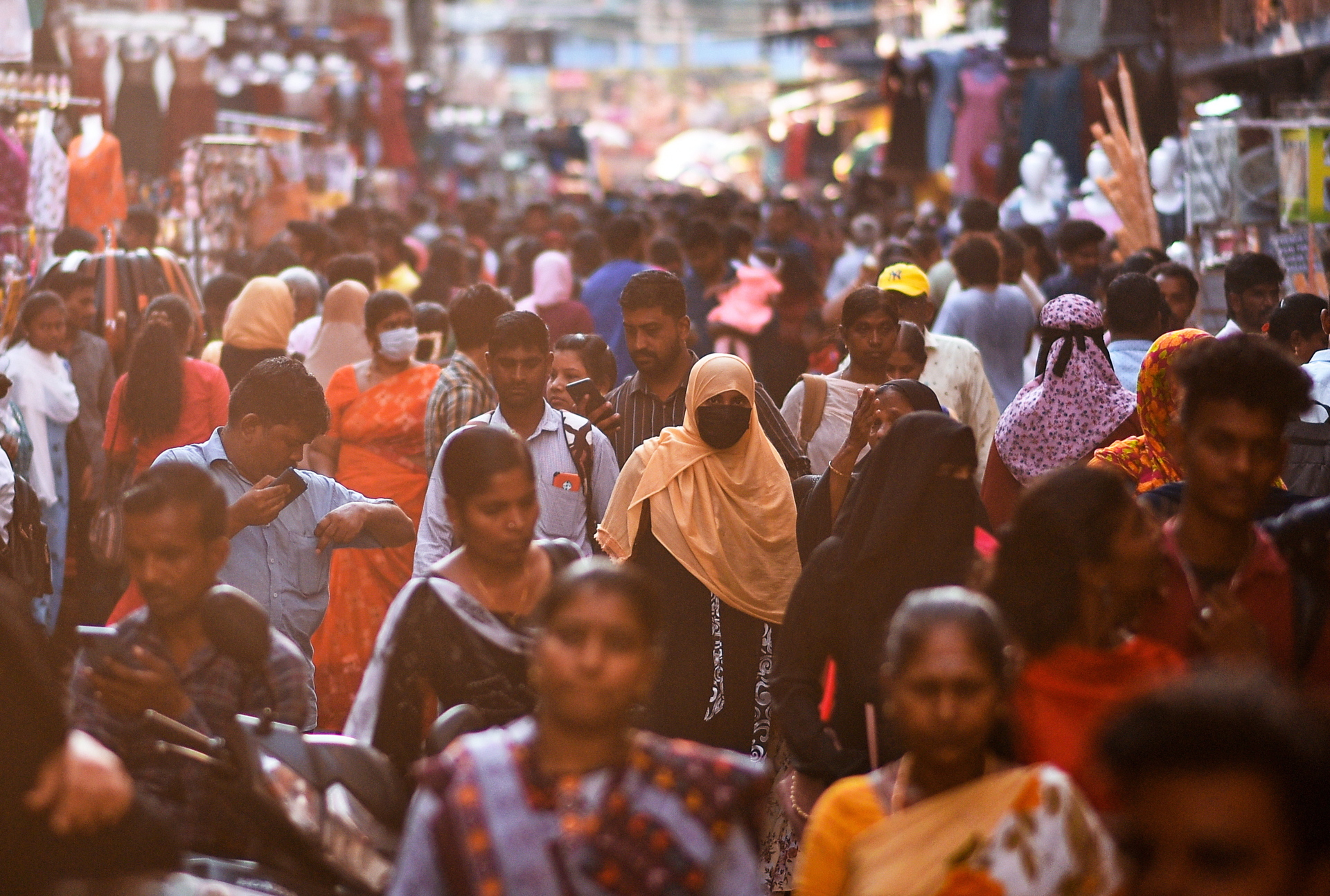 La densidad de población en la India se concentra en las áreas metropolitanas y en los estados norteños del país. (ARCHIVO)