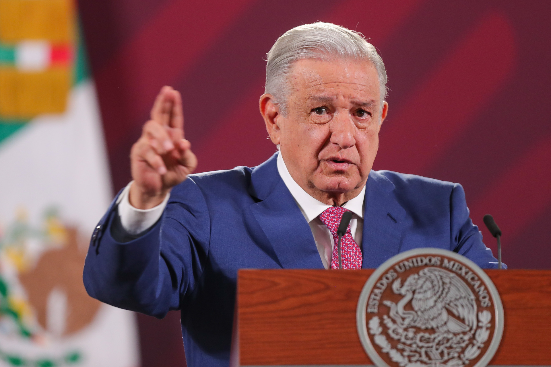 AMLO acusó que todas las reformas y leyes que se llevaron a cabo en el periodo neoliberal fueron aprobadas por el Poder Judicial. (ARCHIVO)