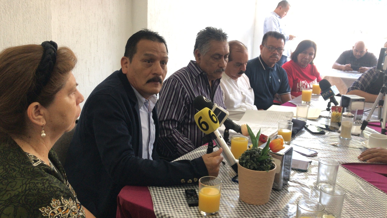 La Alianza Magisterial Democrática pidió a Guadiana que decline en favor de Mejía Berdeja. (FERNANDO COMPEÁN / EL SIGLO DE TORREÓN)