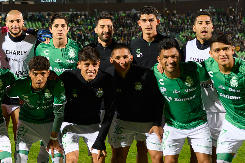 Cecilio Domínguez, Rivaldo Lozano y Eduardo Pérez causan baja de Santos Laguna, mientras que Andrés Ávila y Oscar Manzanarez se encuentran transferibles.