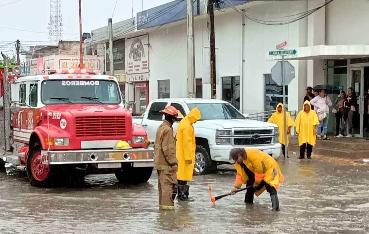 El día de ayer se concluyeron los trabajos de desagüe en los puntos críticos de la ciudad tras la lluvia. (EL SIGLO DE TORREÓN)