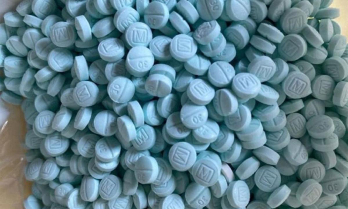 En 2022, más de 109,000 personas murieron por sobredosis en el país. (TWITTER)
