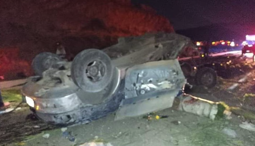 Se registra aparatoso accidente en la México-Puebla; tráiler se impacta contra varios autos