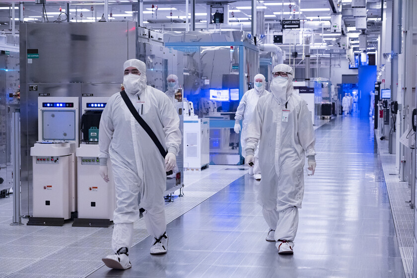 Alemania pacta con Intel una nueva planta de semiconductores con un tercio de dinero público