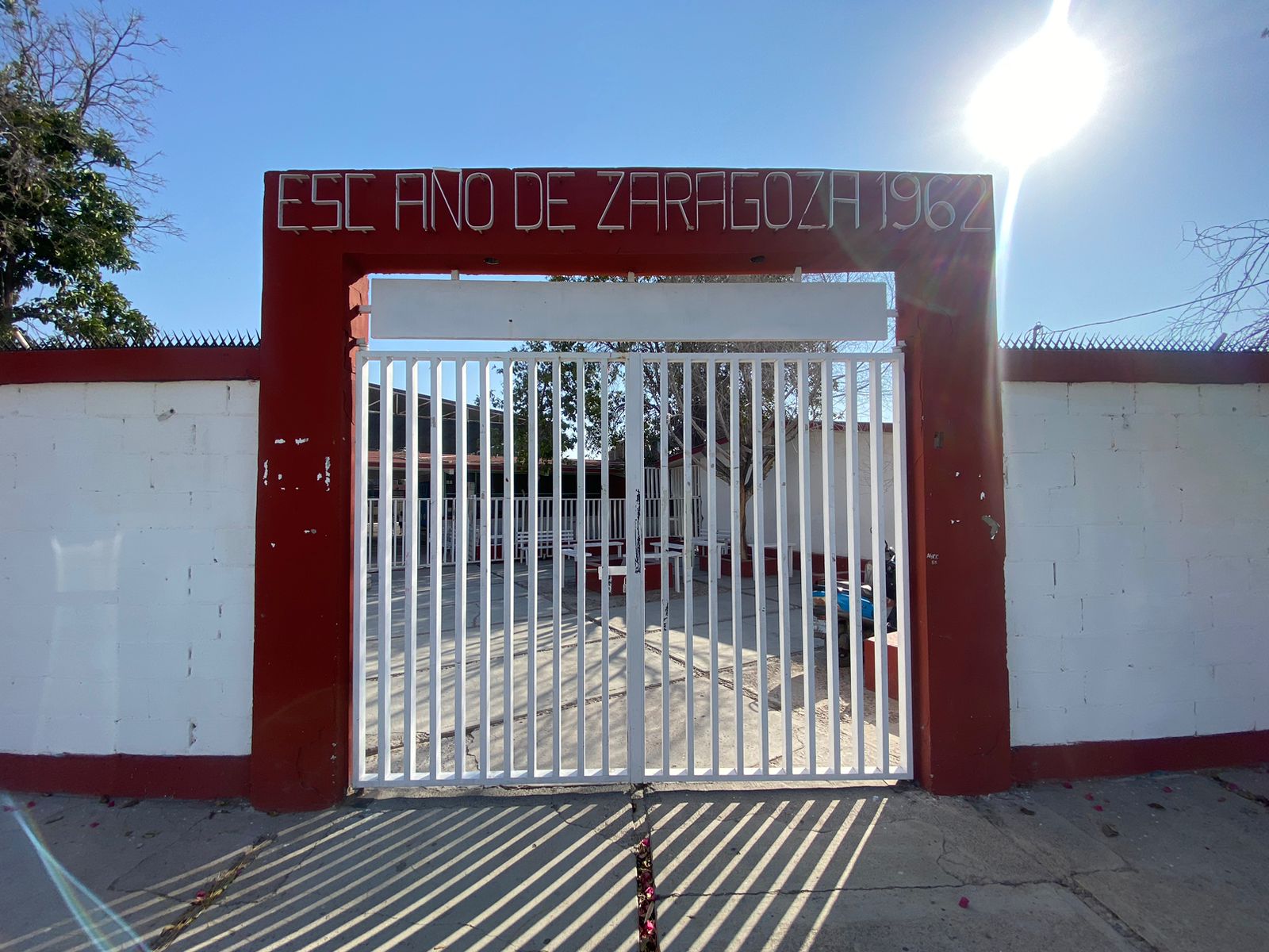 En plena ola de calor, se roban bomba de agua de primaria 'Año de Zaragoza 1962' de Torreón