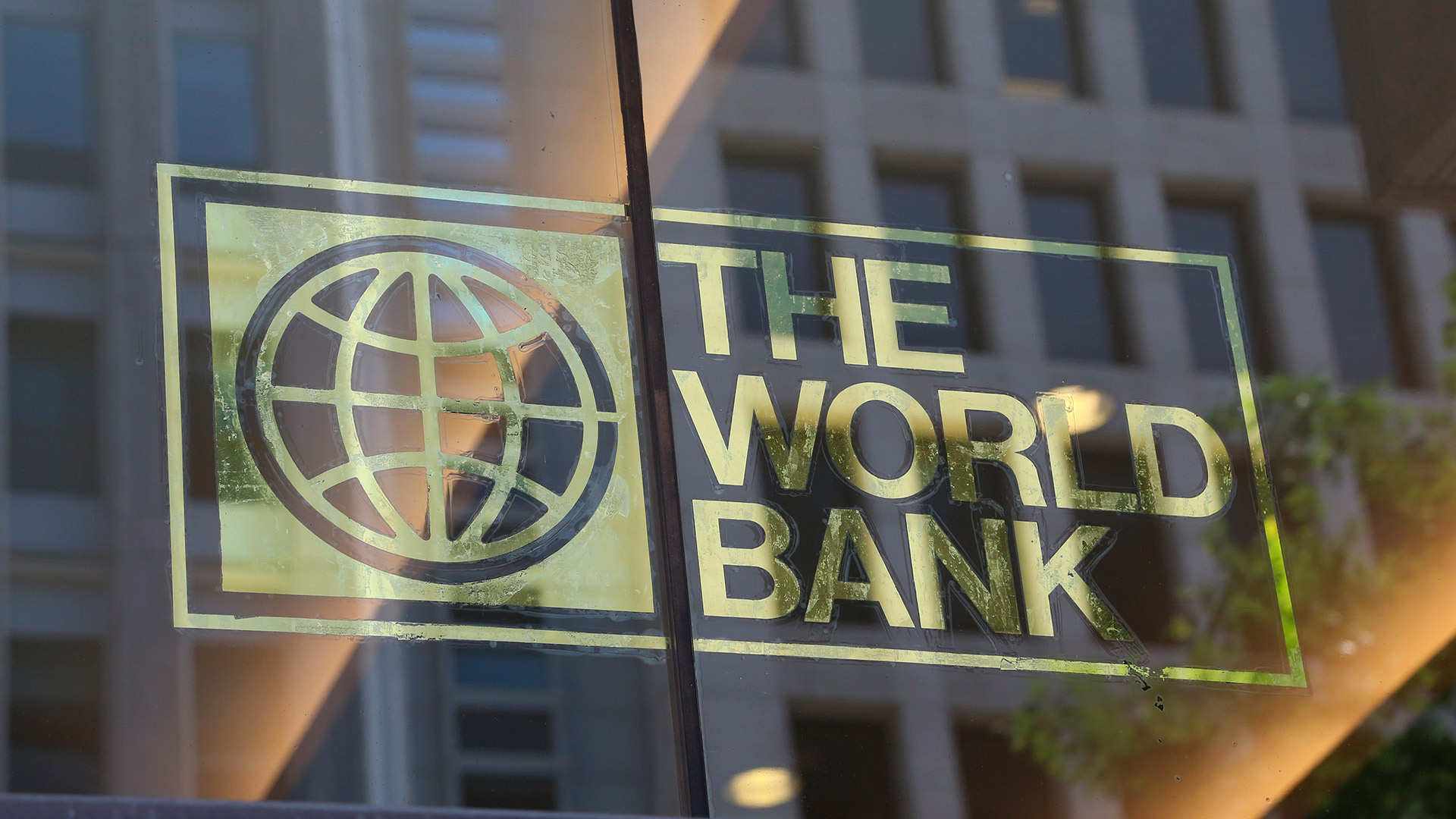 Banco Mundial aprueba ayudar a Sri Lanka con 700 millones de dólares