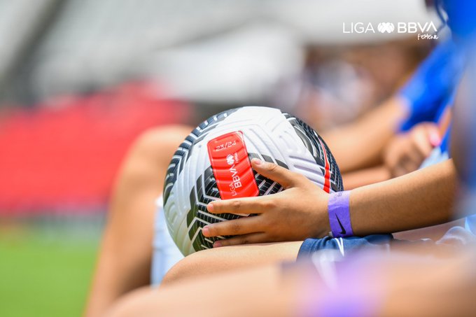 Liga MX Femenil presenta su nuevo balón con la marca Nike