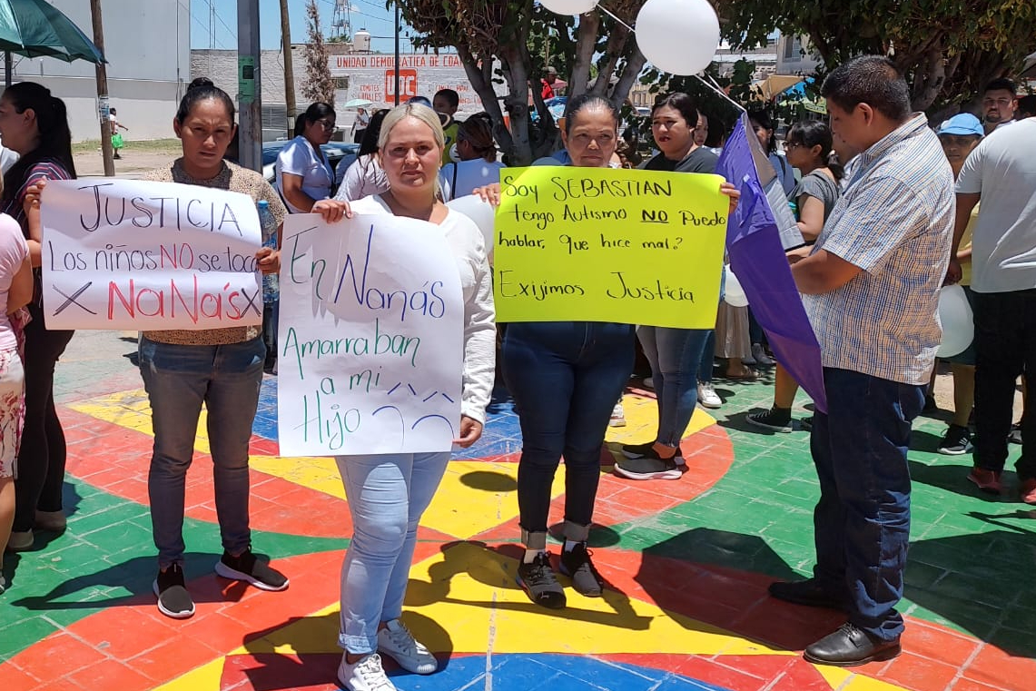 Marchan para exigir justicia tras presunto maltrato infantil en guardería de Francisco I. Madero
