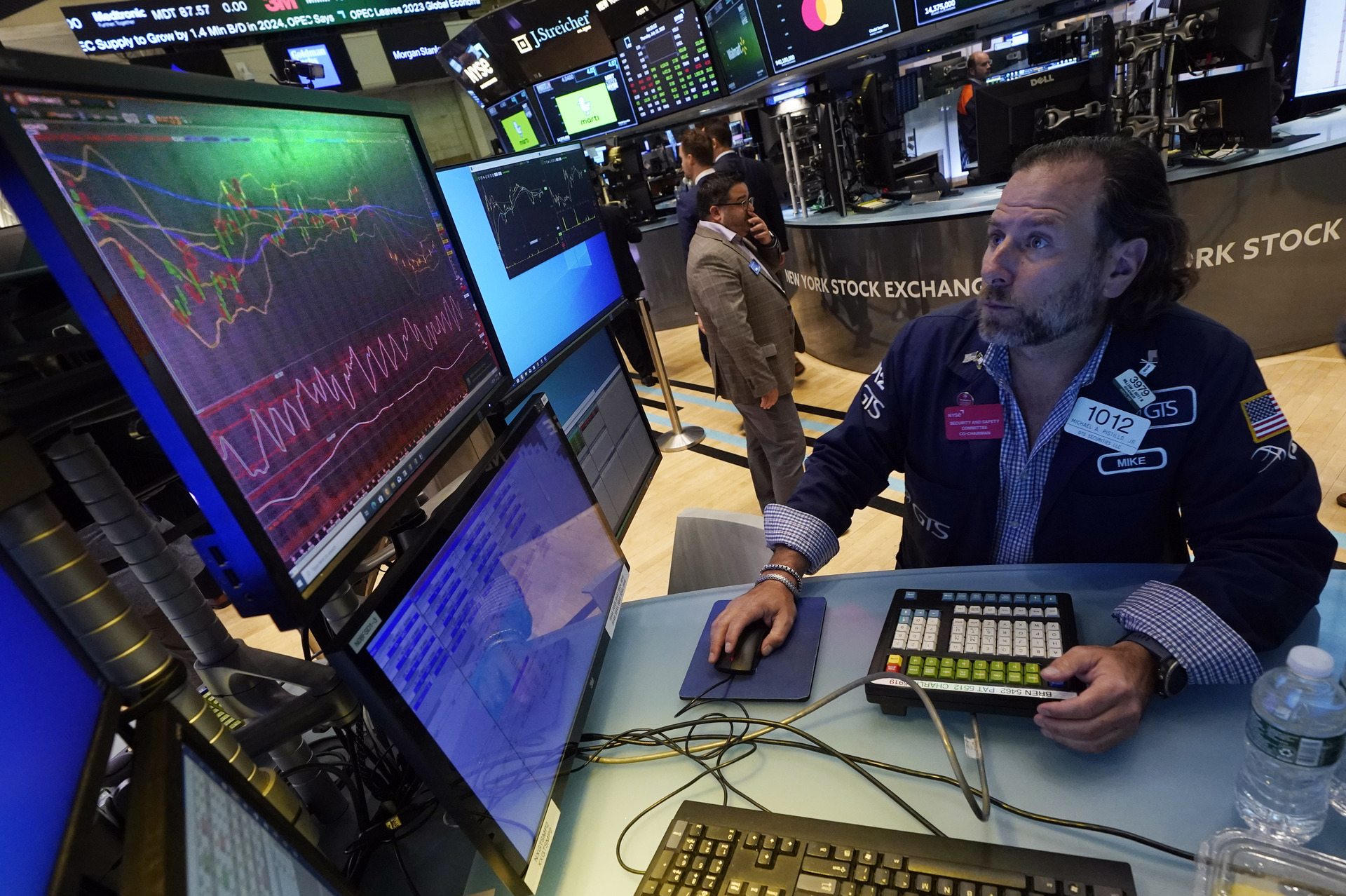 Wall Street abre en terreno mixto y el Dow Jones baja un 0.10 %