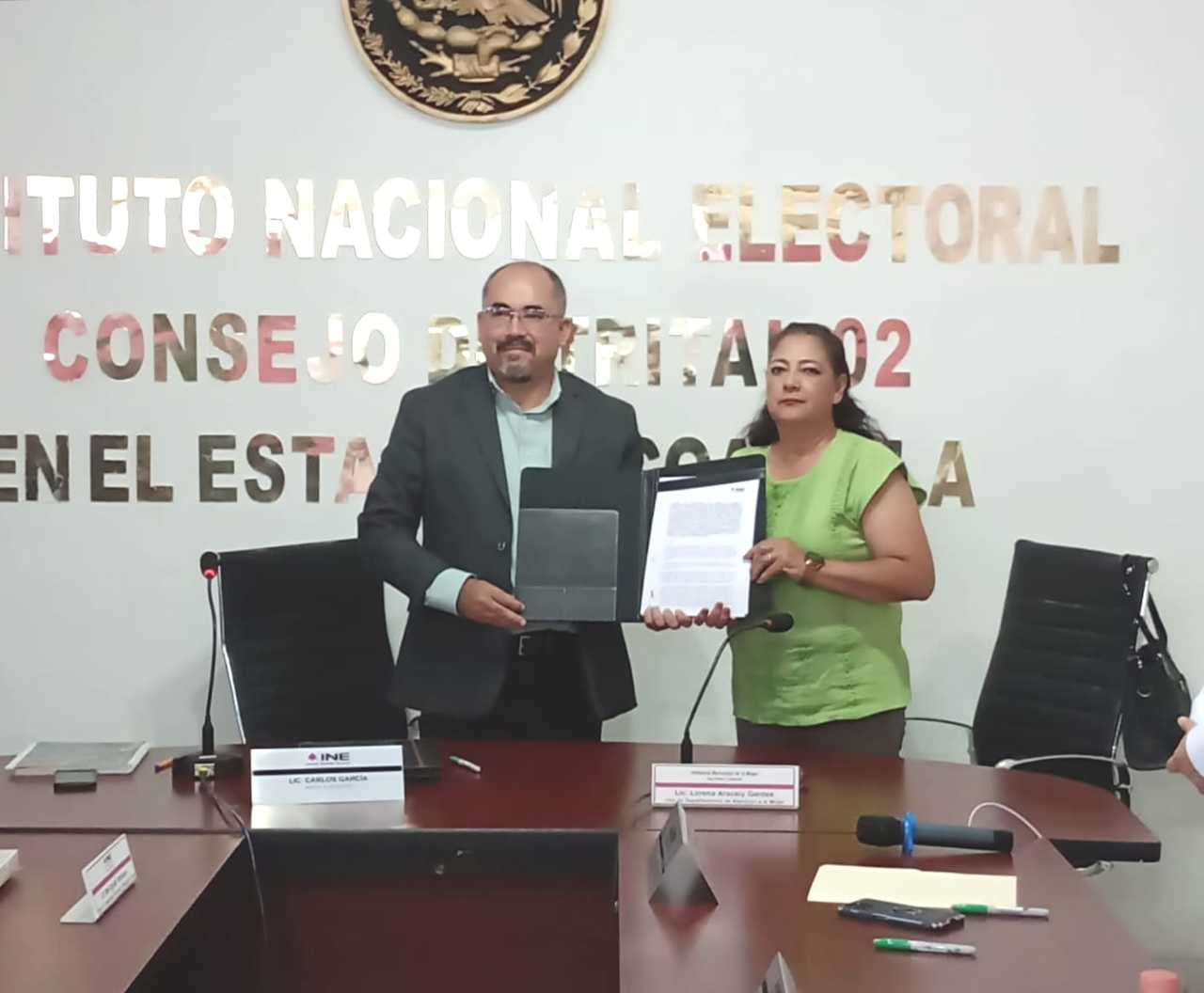 Firman convenio INE y el Instituto Municipal de la Mujer de San Pedro
