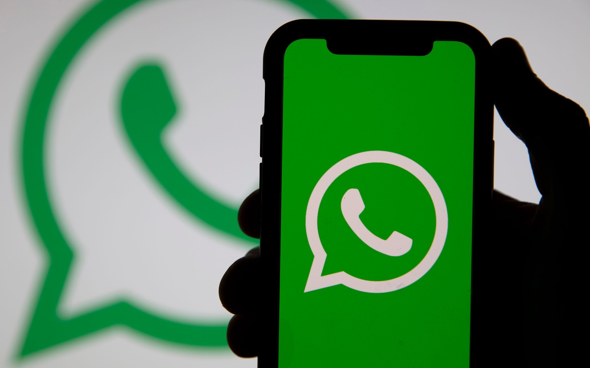 WhatsApp ya te permite hacer llamadas con hasta 15 personas 