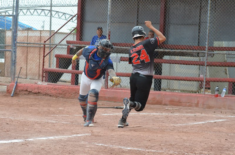 Mucho bateo en la séptima jornada de la Liga de Softbol Industrial y Comercial