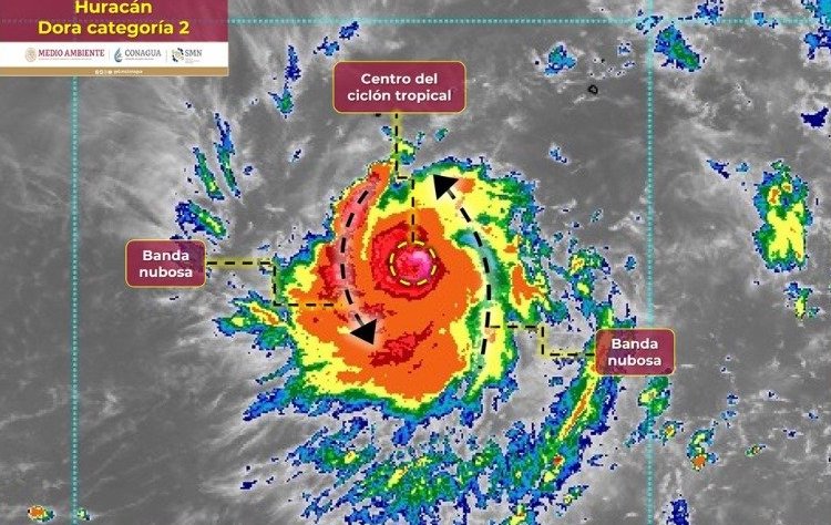 Dora se intensifica a huracán categoría 2, pero se aleja del Pacífico mexicano