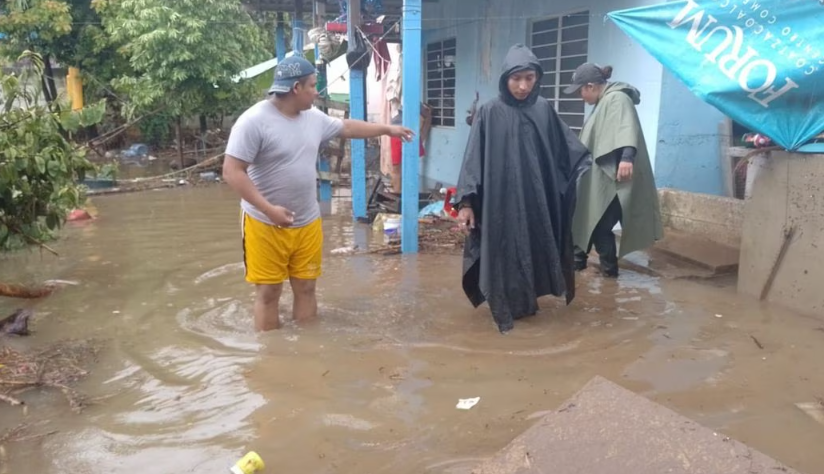 AMLO anuncia Plan DN-III en sierra de Zongolica, Veracruz, por lluvia
