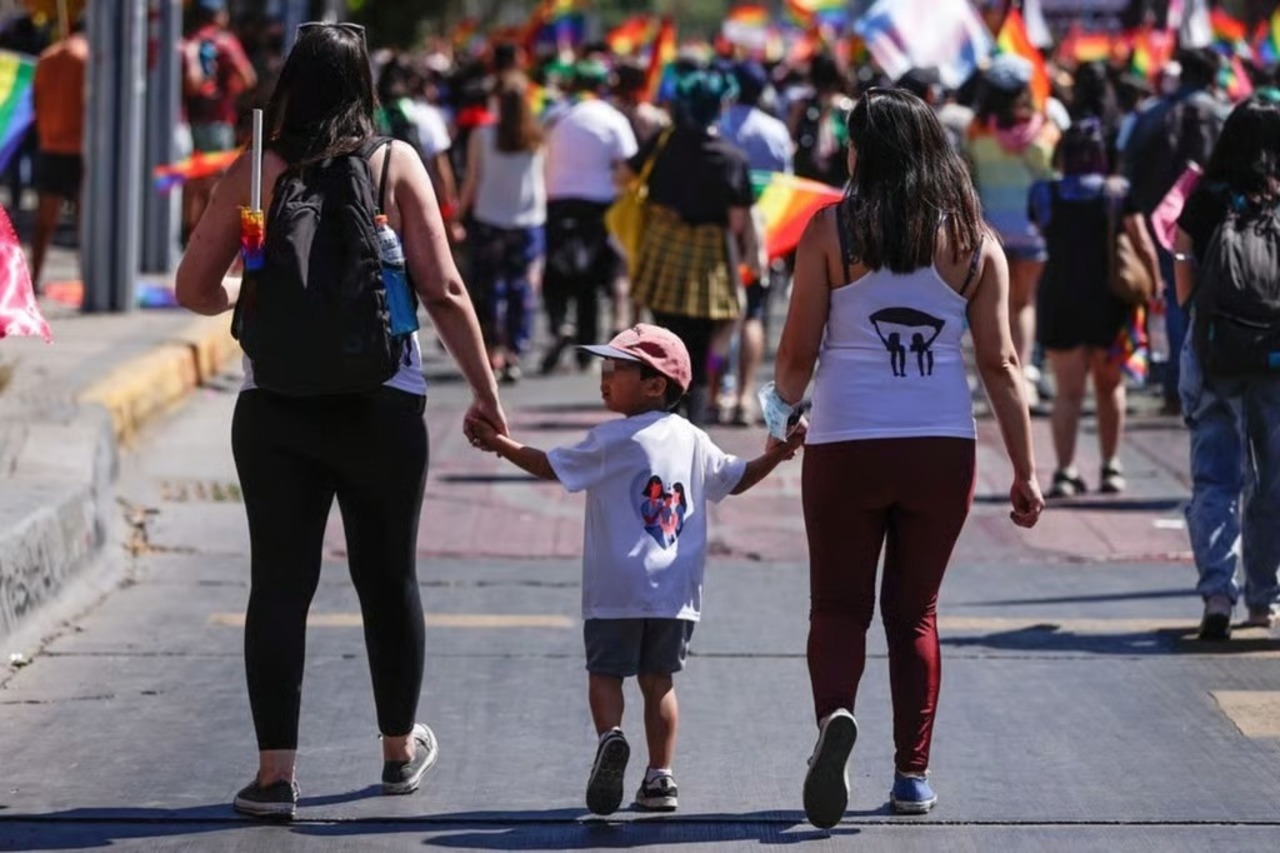 En cuatro años, logran adopción 11 parejas homoparentales en Coahuila